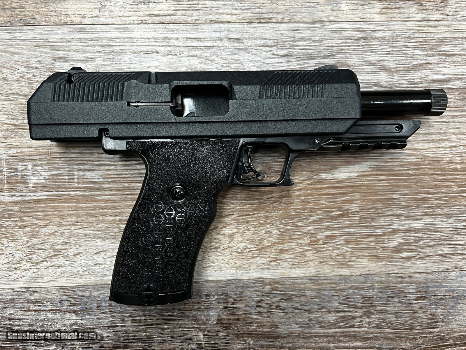 HI-POINT-JXP-10_102308675_158250_E133985151CFB12C